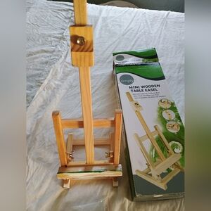 Mini Wooden Table Easel - Natural Wood